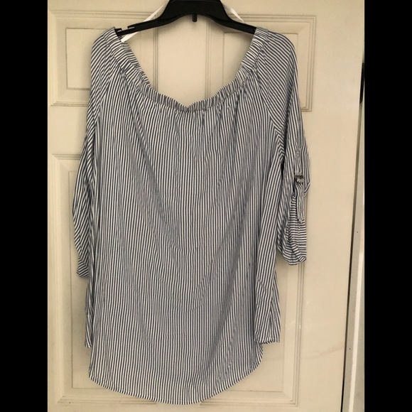 Michael Kors off-shoulder long sleeve blouse - Picture 2 of 2